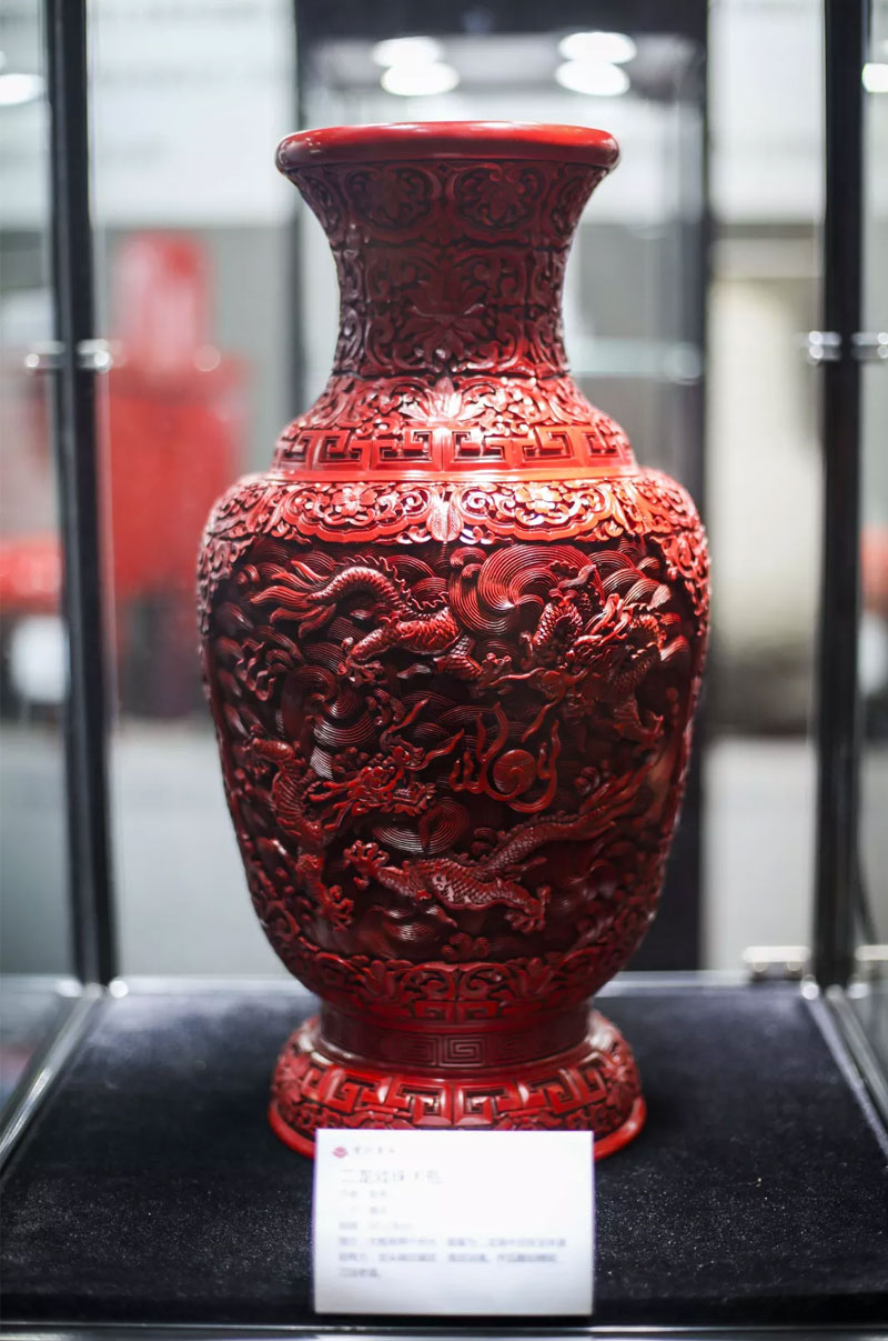 堆朱 北京彫漆 花瓶一対 一輪挿し 中国古美術 ヴィンテージ 唐草牡丹