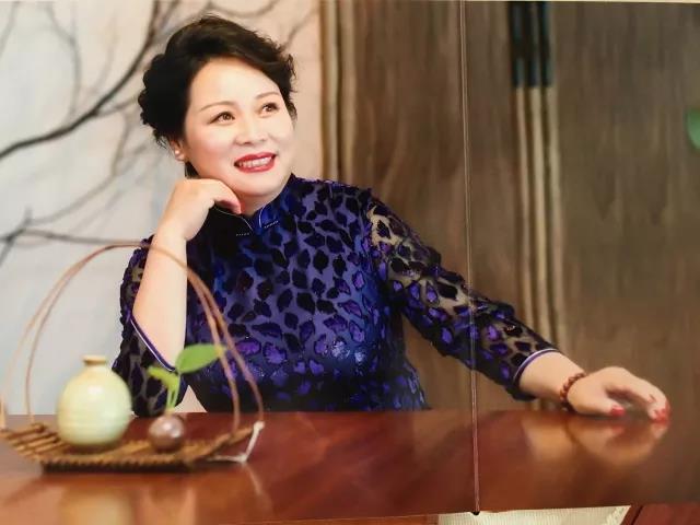 唐朝霞紫砂壶艺术作品展